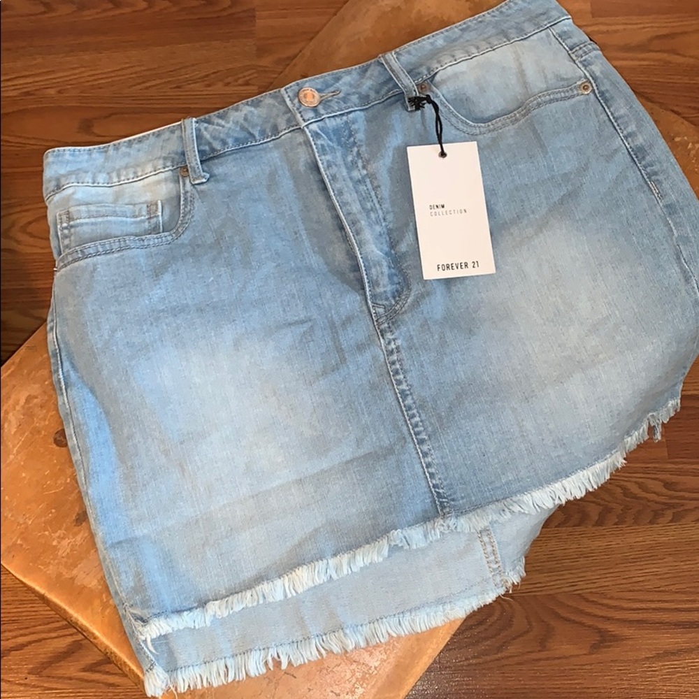 NWT FOREVER 21 DENIM SKIRT - Picture 1 of 5
